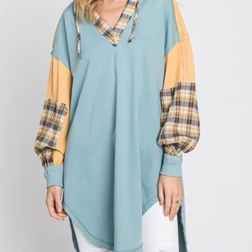 479 NWOT Oli&Hali Plaid Combo Hoodie